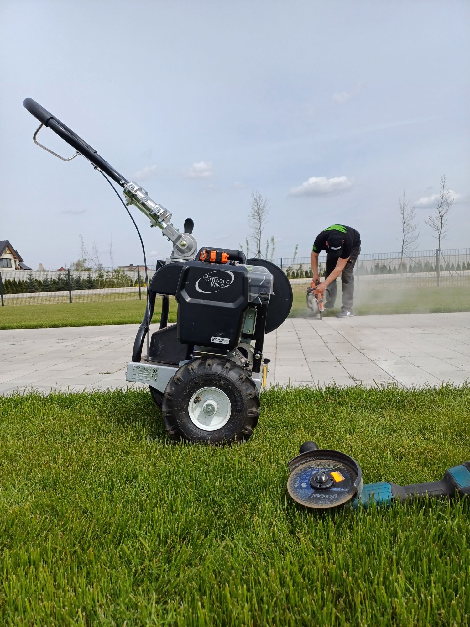 Kosiarka automatyczna C-MOW L20 robot koszacy