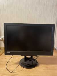 Міні ПК ThinkCentre M700 та монітор Tiny-in-One 23