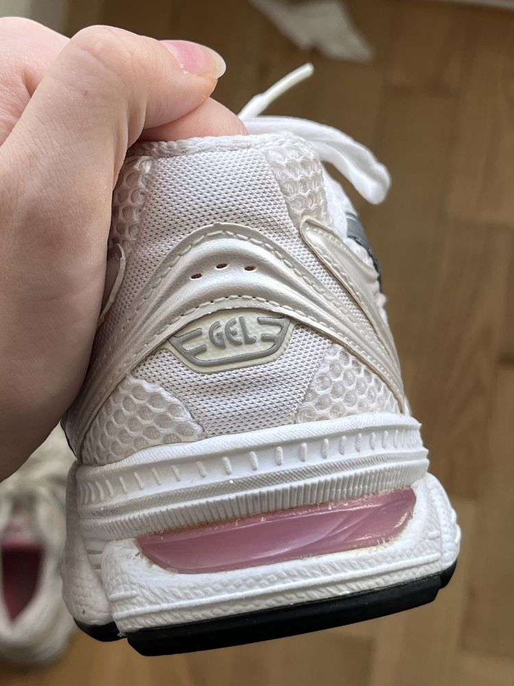 buty asics gel speva
