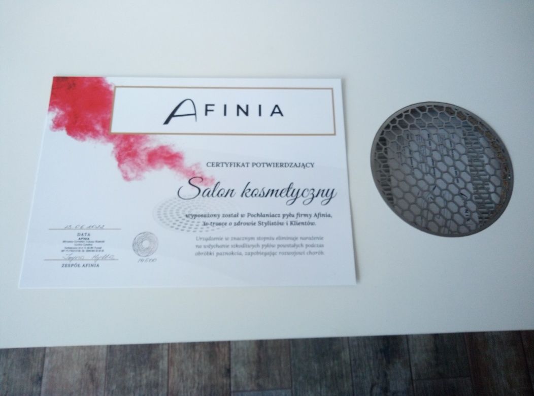Biurko kosmetyczne z pochłaniaczem AFINIA 1000
