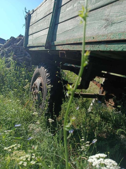 Продам тракторний причіп 2ПТС-3. ПБ-5,5 в гарному стані!