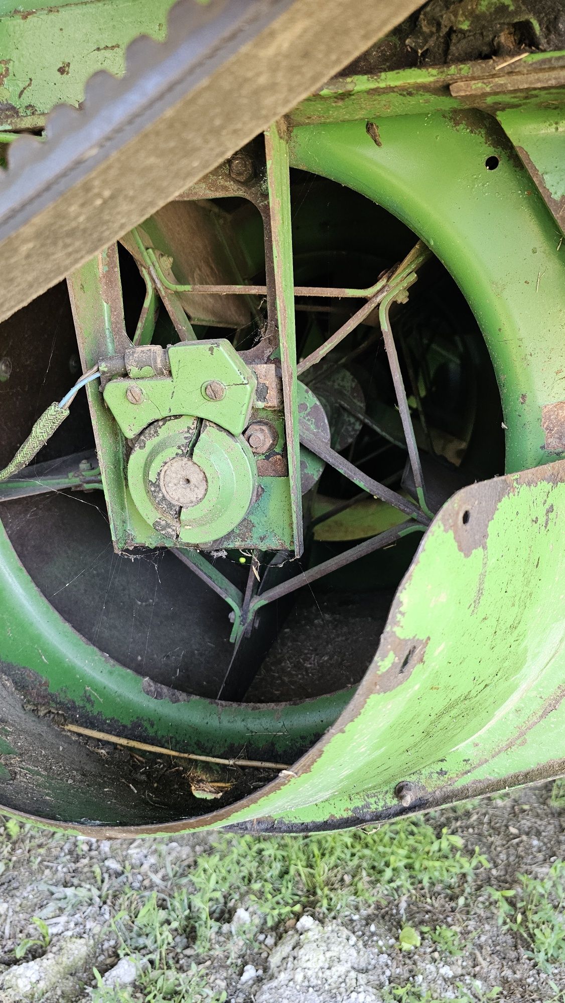 Części  do kombajnu John Deere 1075