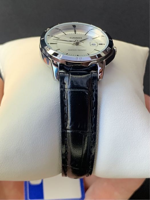 Годинник жіночий Casio LTP-V004L-7A Оригінал Гарантія Часы женские