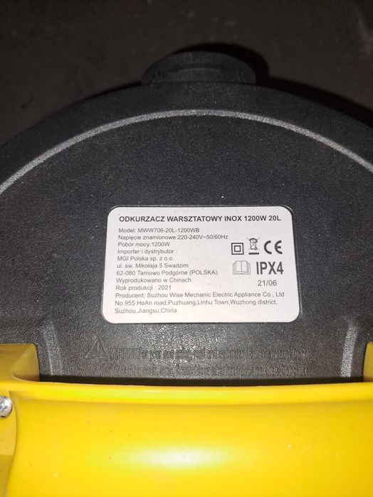 Odkurzacz (nadaje się do użytku domowego i warsztatowego.)