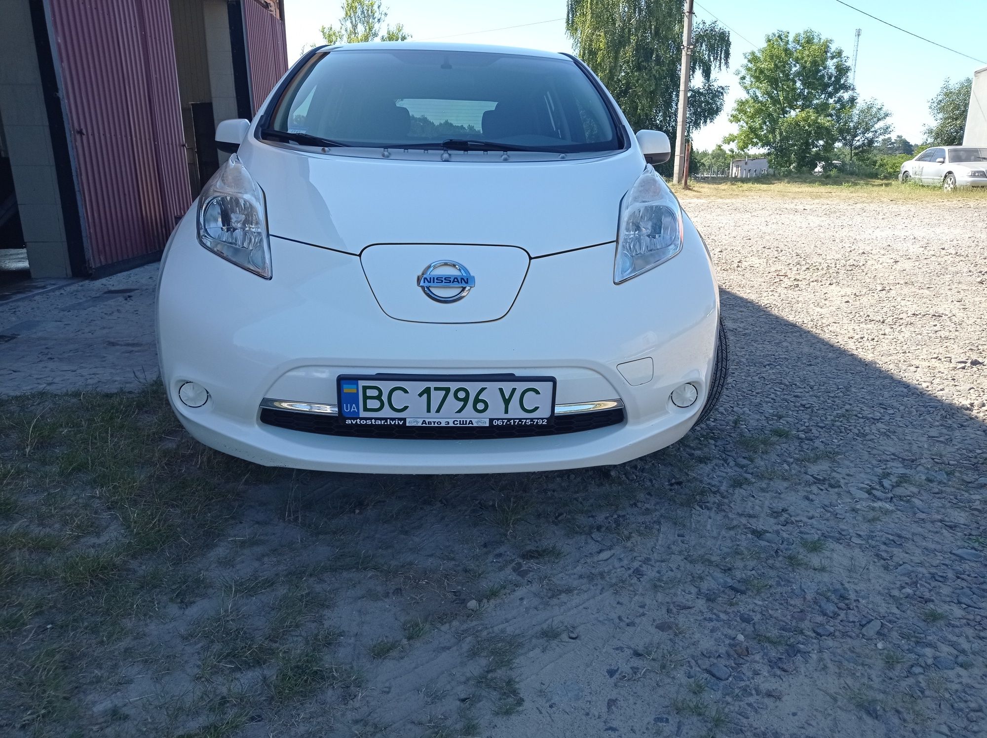Продам Nissan leaf 30кв