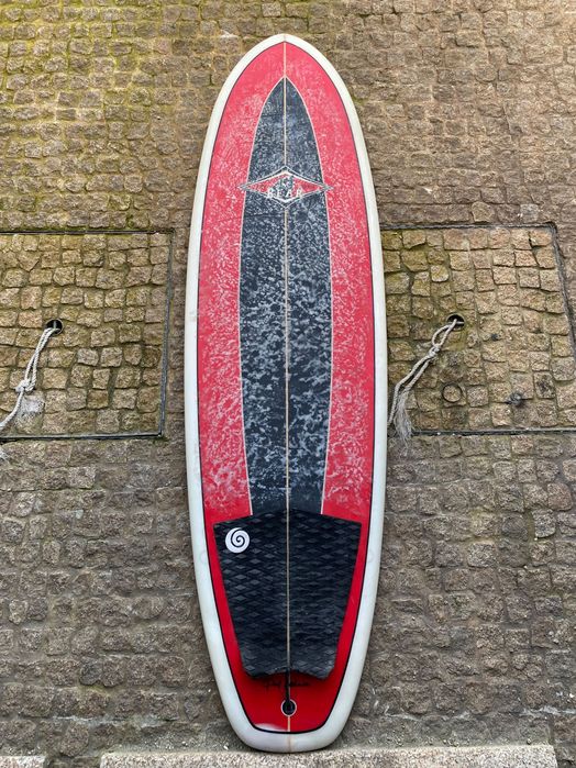 Prancha surf Bear fat arse wombat 6’2”