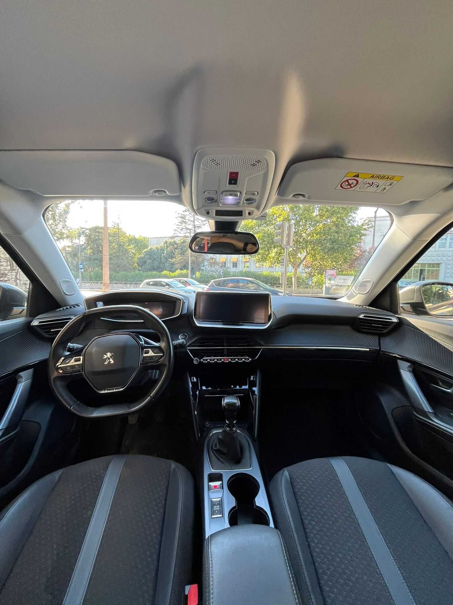 Peugeot 2008 Allure 1.2 PureTech (2020) – 105.000 km | Bom estado
