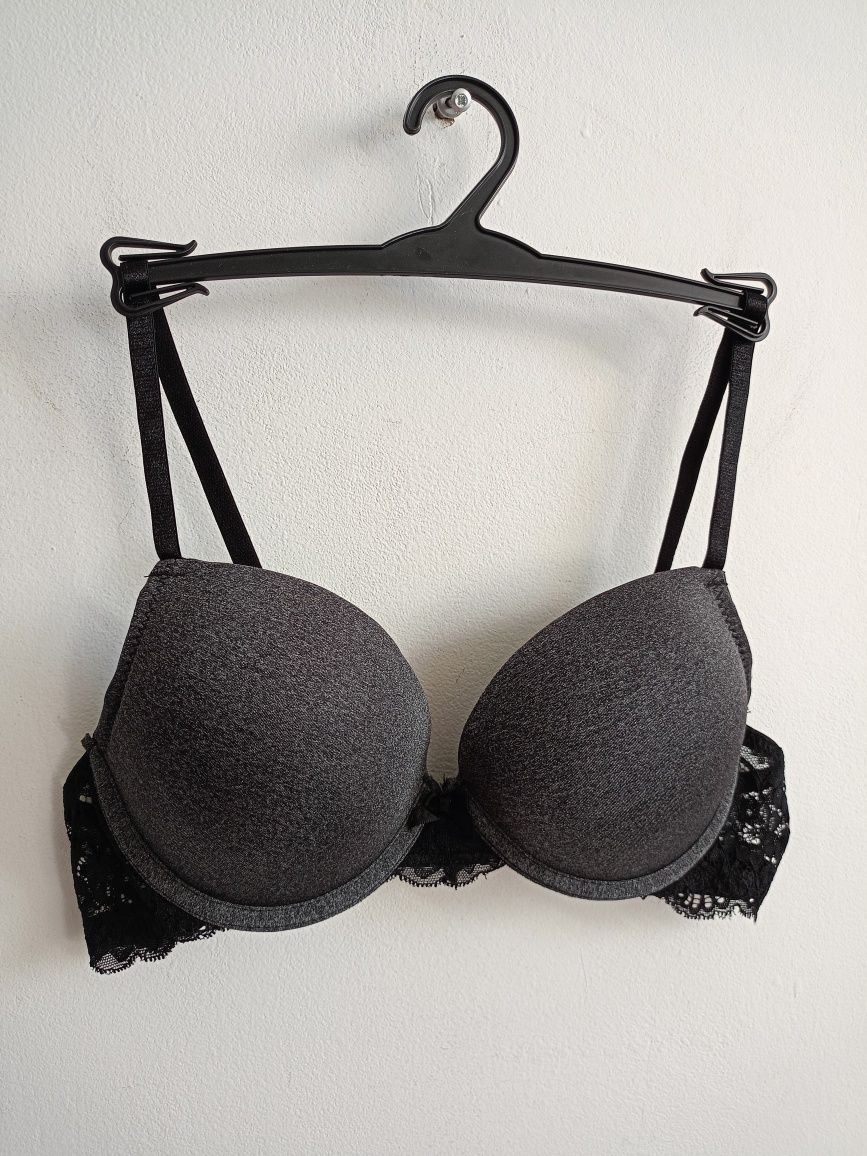Nowy biustonosz Censored roz 75C