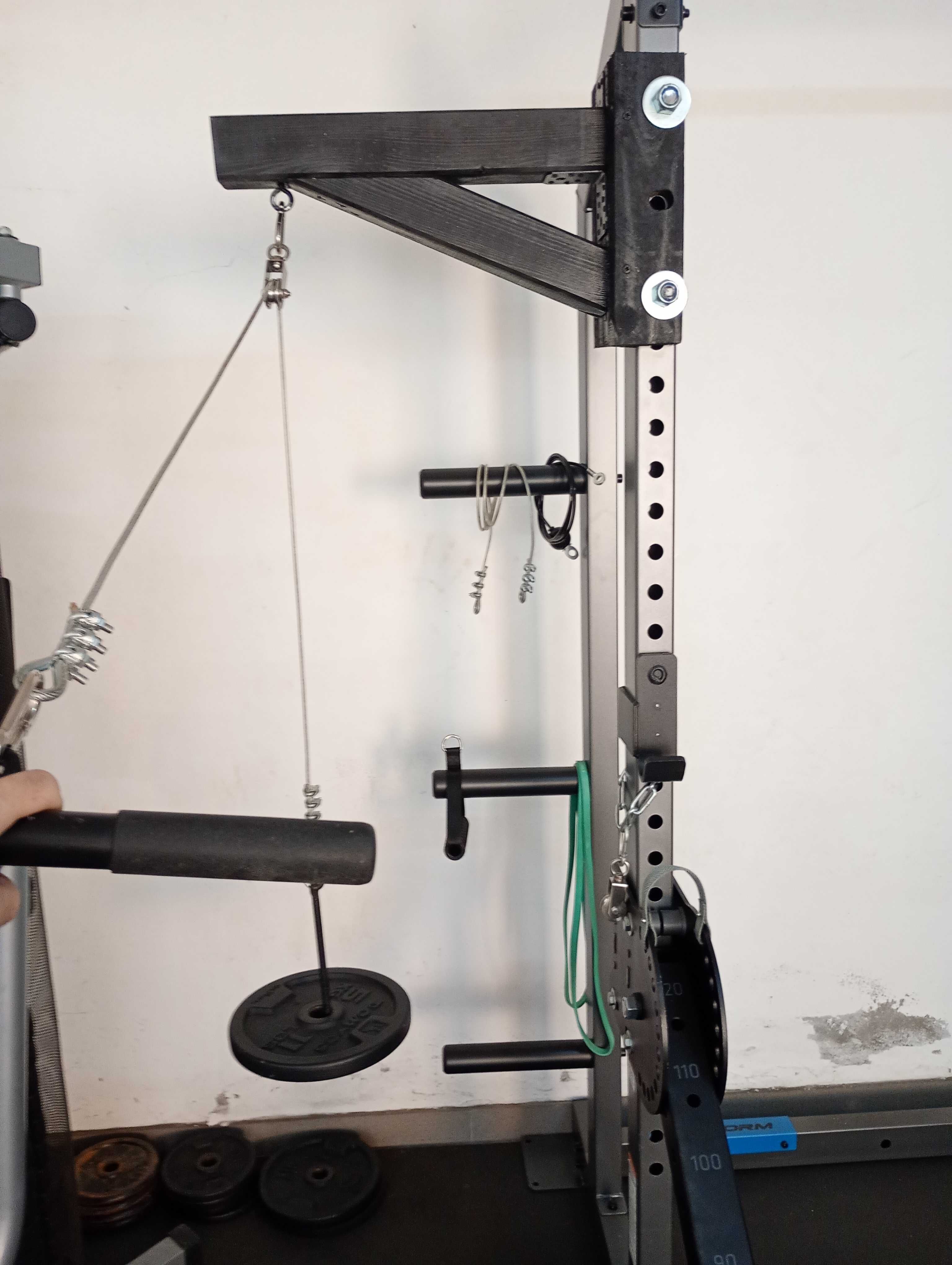Vendo ou troco Power Rack de musculação com braços articulados *NOVO*