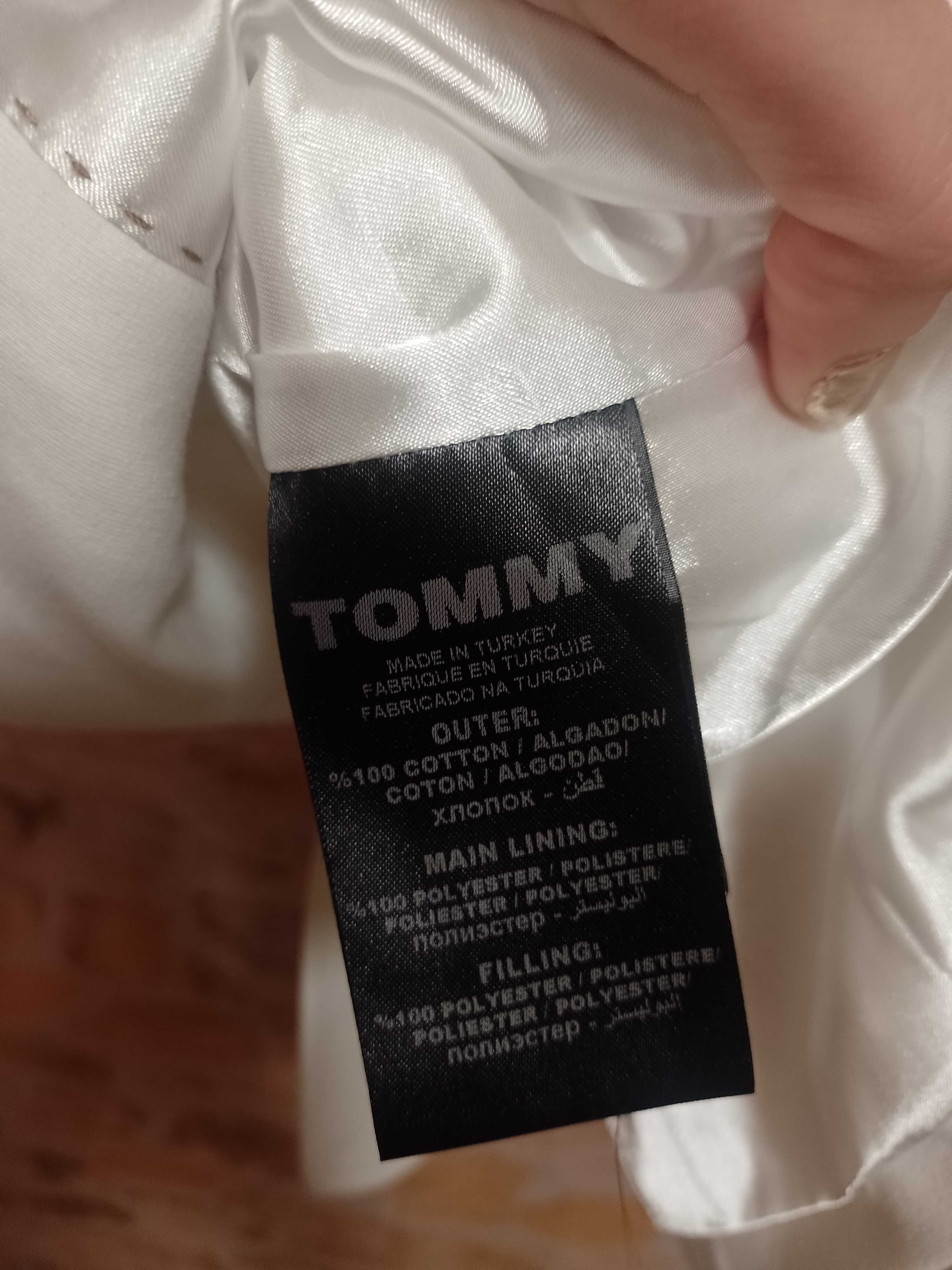 (36/S) Tommy Hilfiger/ Biała Marynarka z.mankietami z Londynu