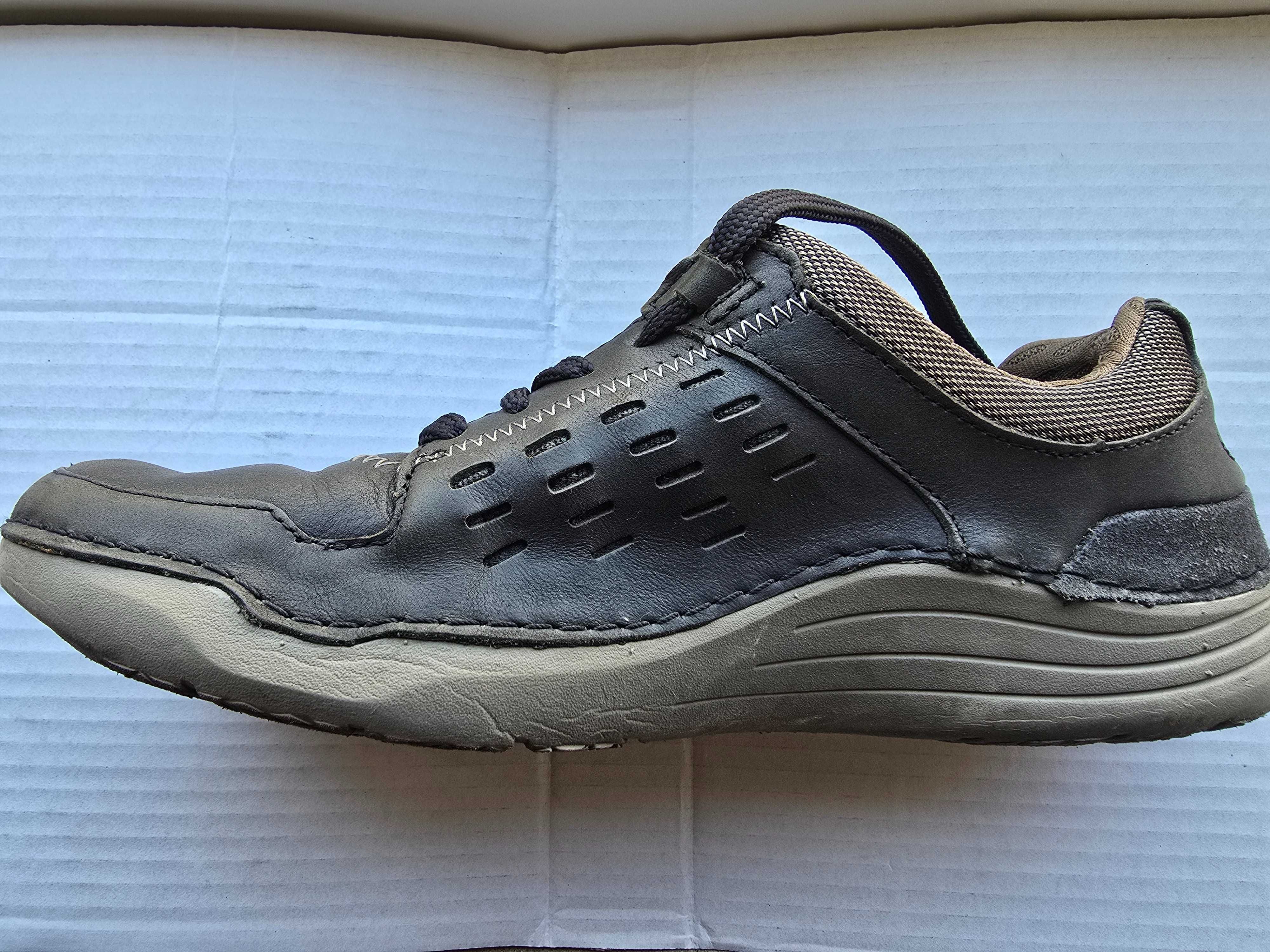 Vendo sapatos Hush Puppies, azuis escuros, nº42, bom estado