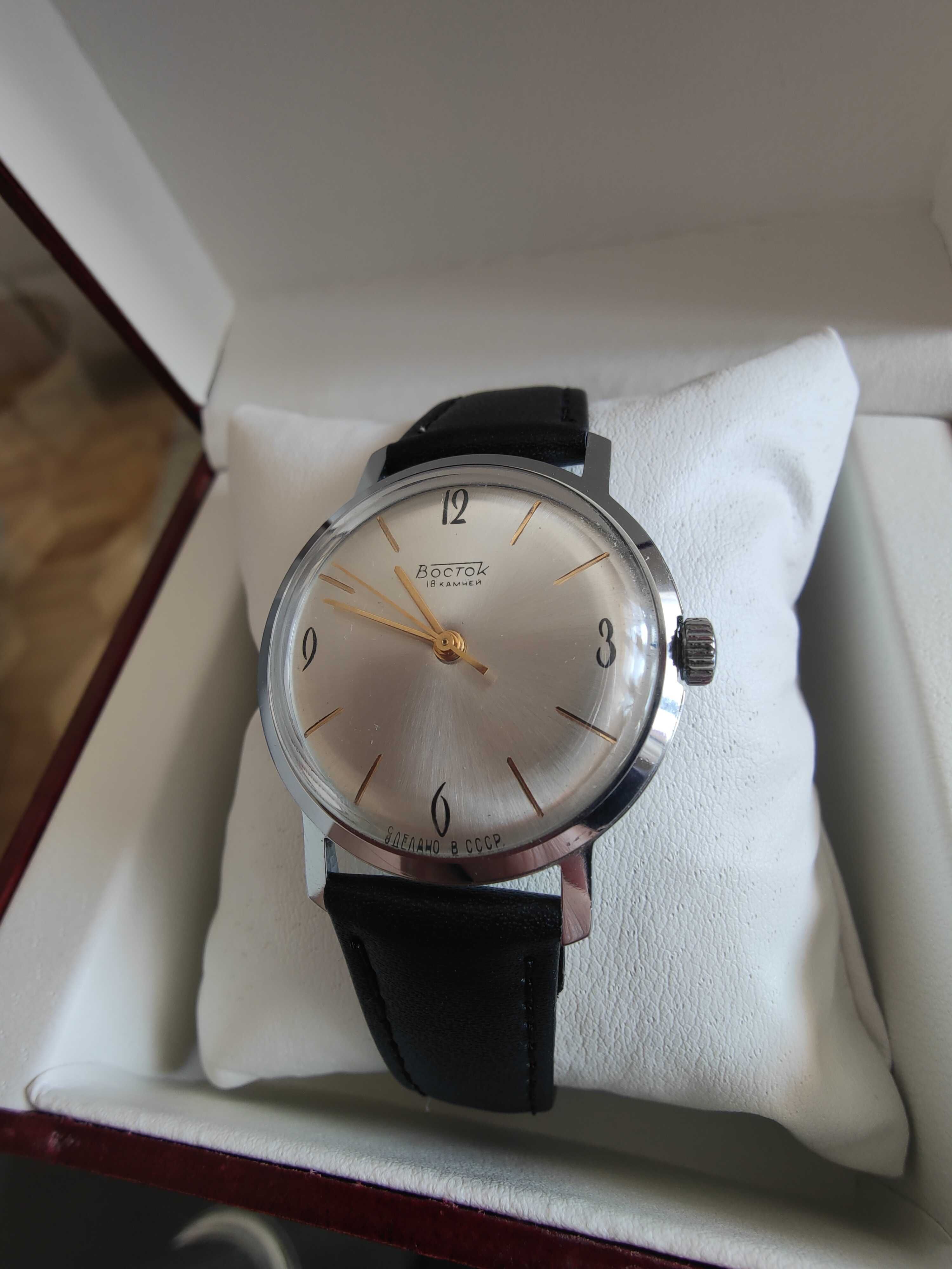 Zegarek vintage Wostok 18 kamieni radziecki USRR