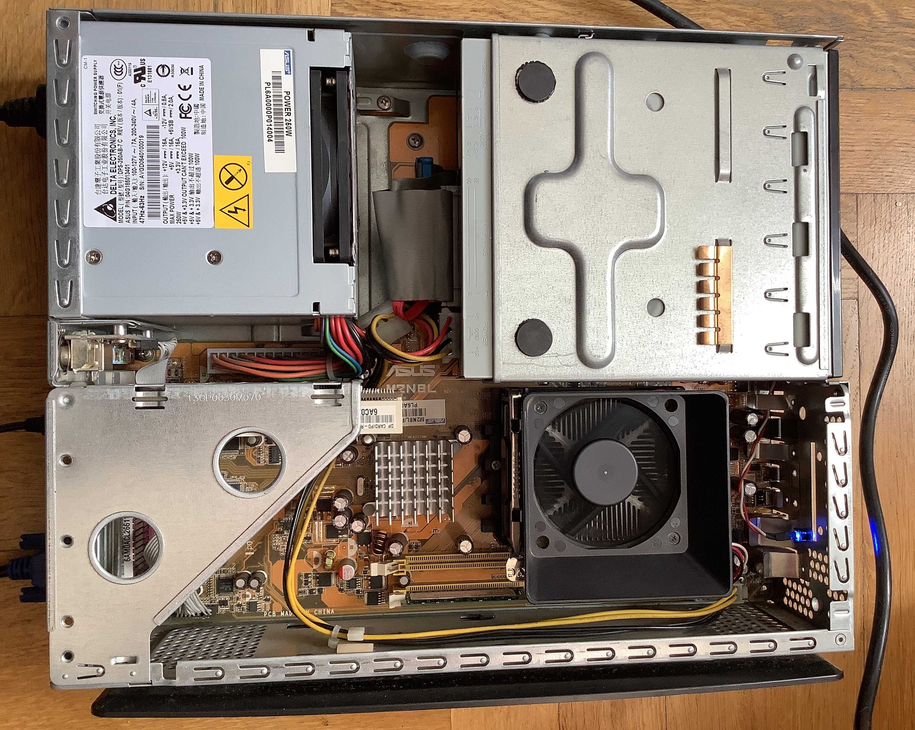Мини компьютер ASUS Pundit P1-AH2 BB Socket AM2 AMD Athlon 64 3200+