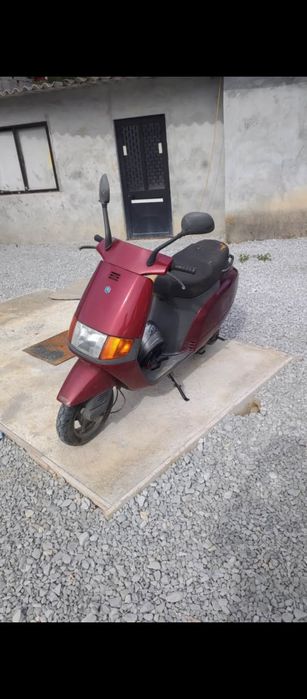 Scooter Piaggio a trabalhar
