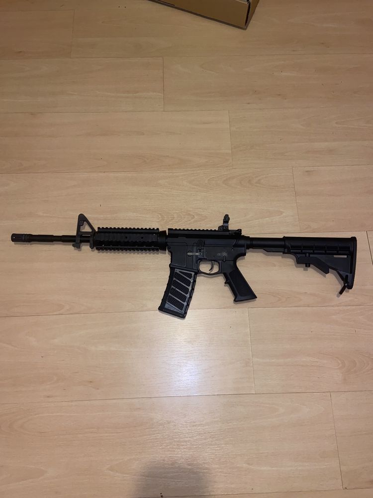 CLASSIC ARMY M4 AIR RIFLE 4.5MM