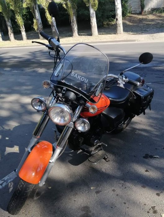 Обтекатель мото (ветровое стекло) универсальный