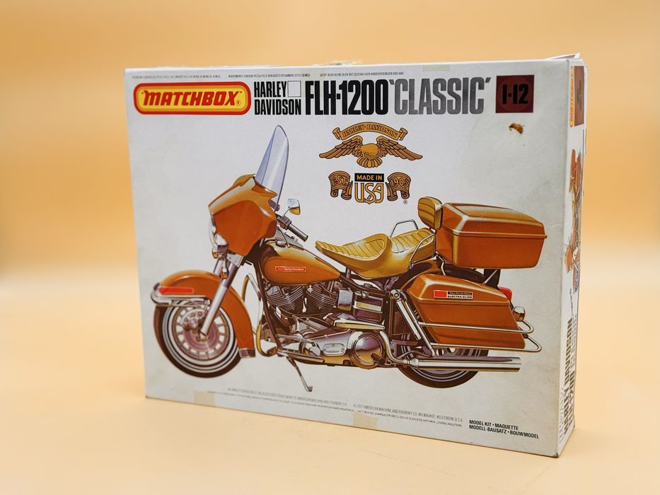 Model Motocykla MatchBox Harley-Davidson FLH 1200 Classic Skala 1:12