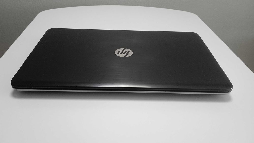 Ноутбук Hewlett-Packard HP Pavilion 17. ОЗУ 4ГБ. Диск 500ГБ. + сумка