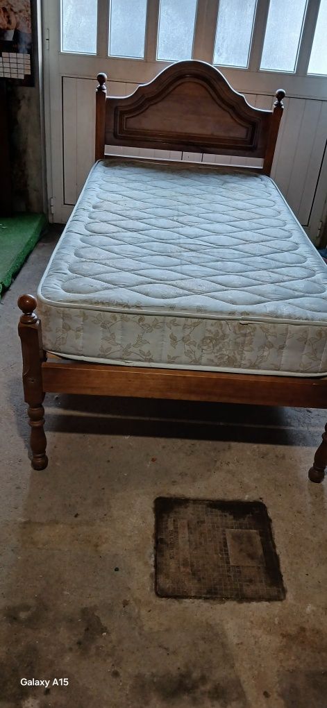 Cama de solteiro