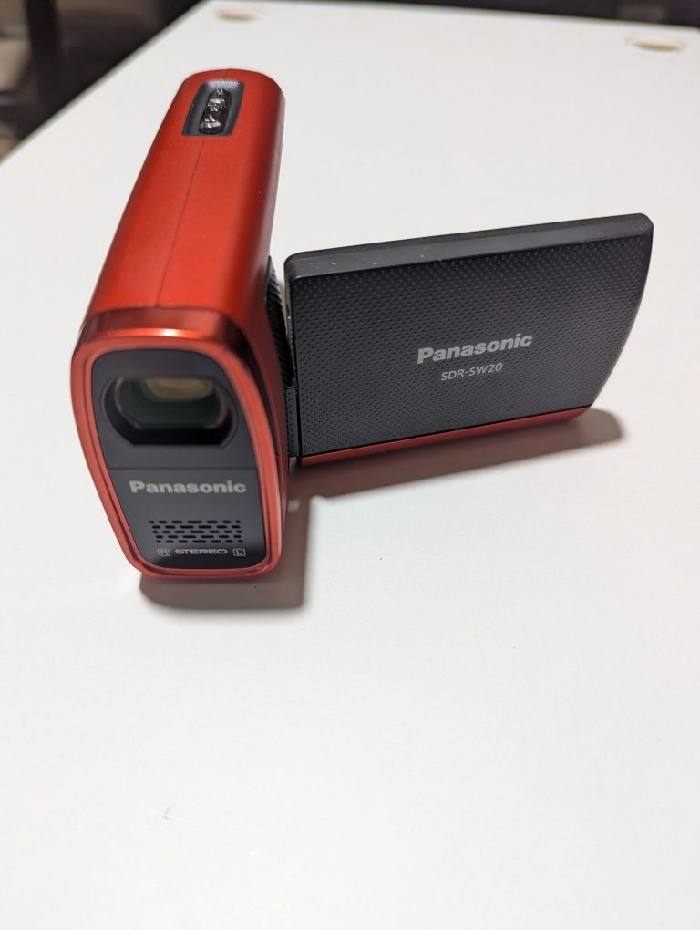 Цифровая фото видеокамера Panasonic SDR-SW20