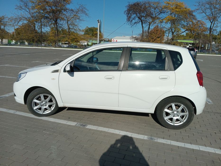 Chevrolet Aveo 255 2010г. 1.4l 16v газ/бензин