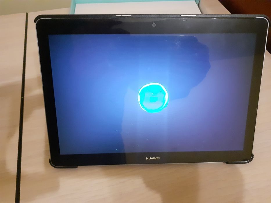 Продам планшет Huawei MediaPad T3 10 LTE Grey. 
В прекрасному робочому