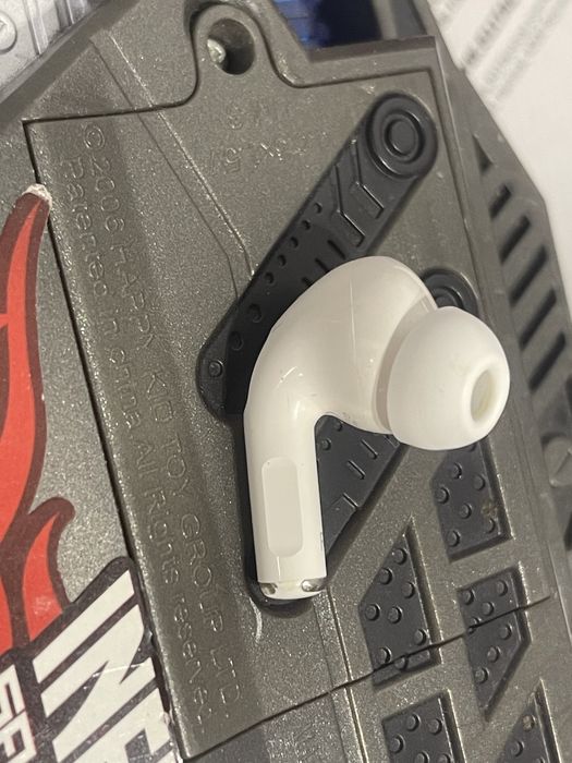 Продаю AirPods pro правий оригінал АирПодс про правий без кейсу