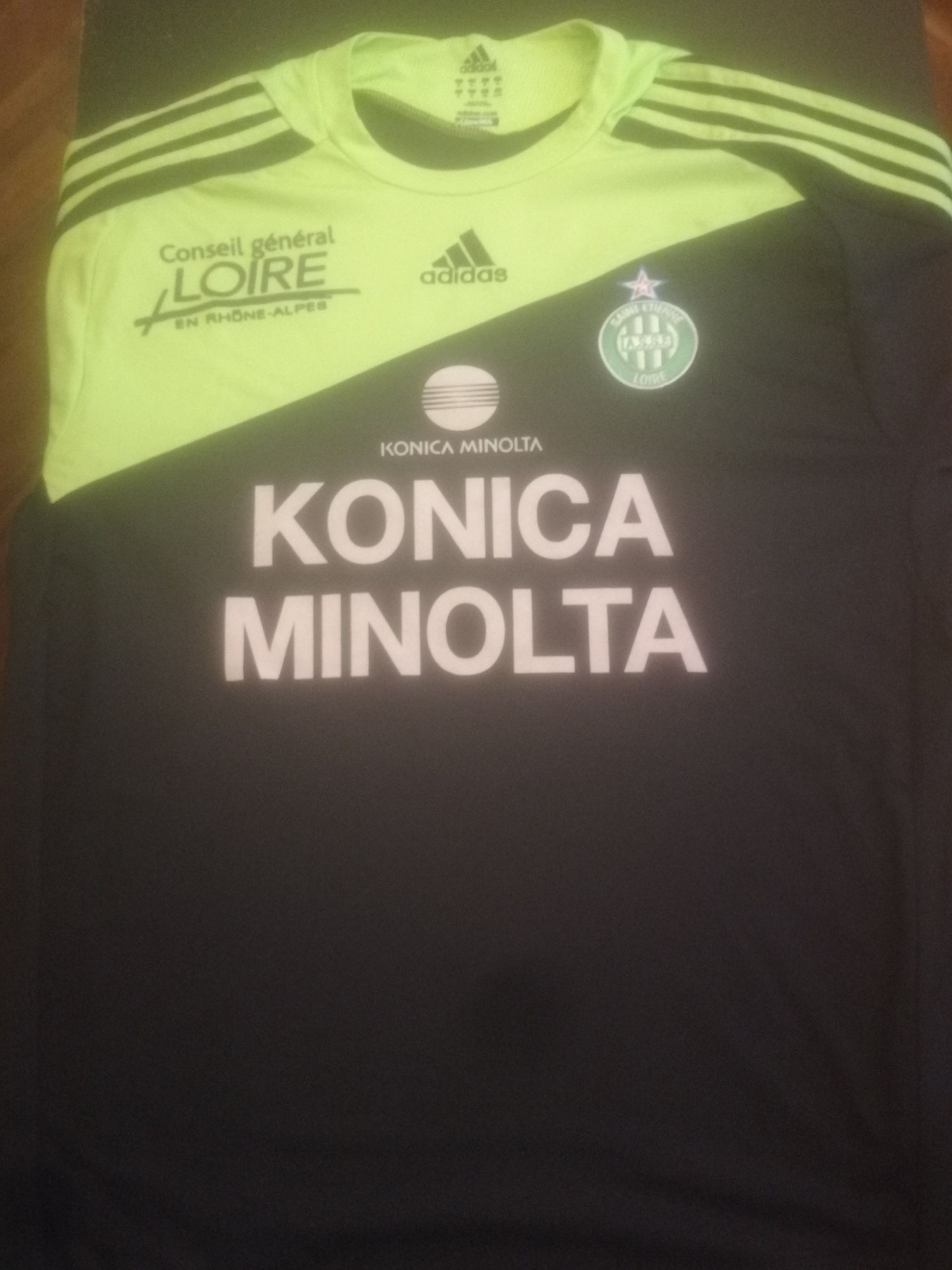 Camisola St. Étienne época 08/09 (Gomis) oficial.