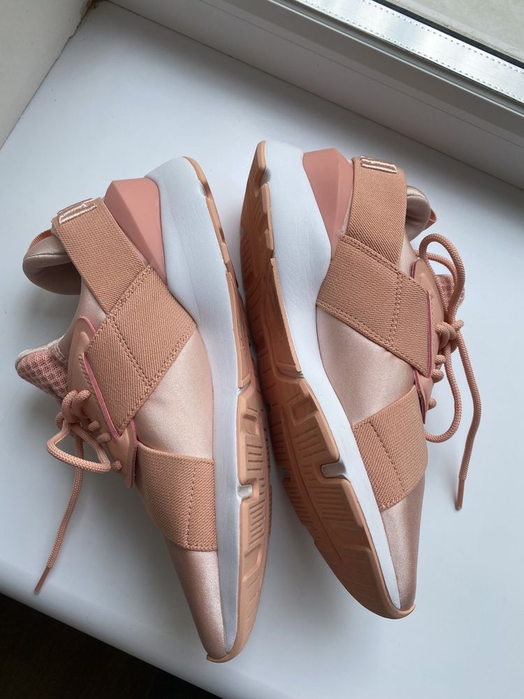 Оригінальні кросівки Puma muse satin EUR 38, 24см