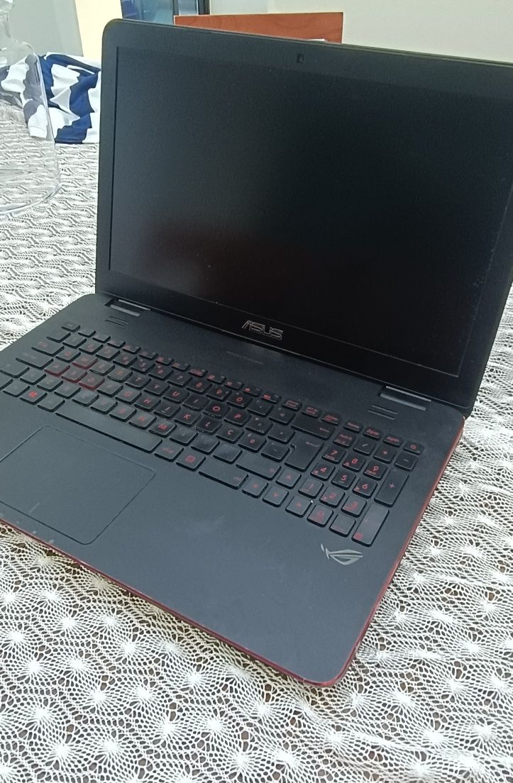 Portatil rog asus