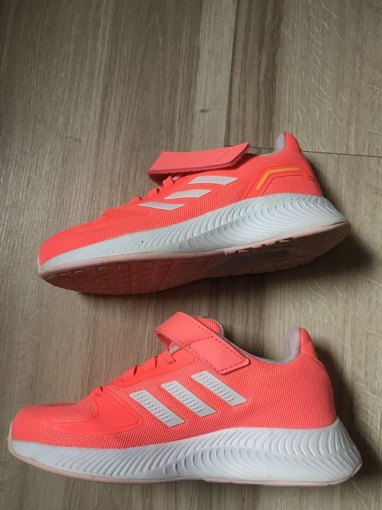 Кросівки adidas