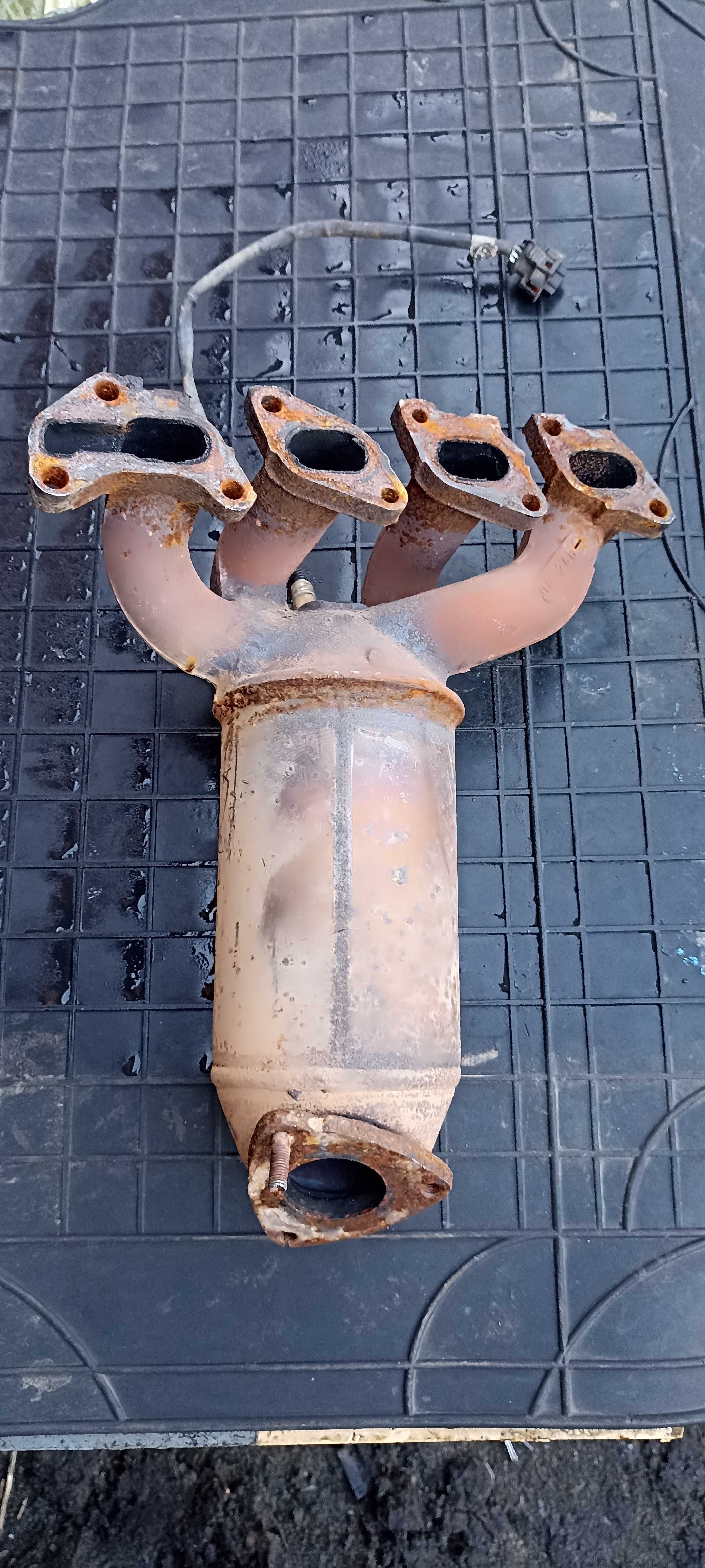 katalizator kolektor opel astra H 1.4 GM76