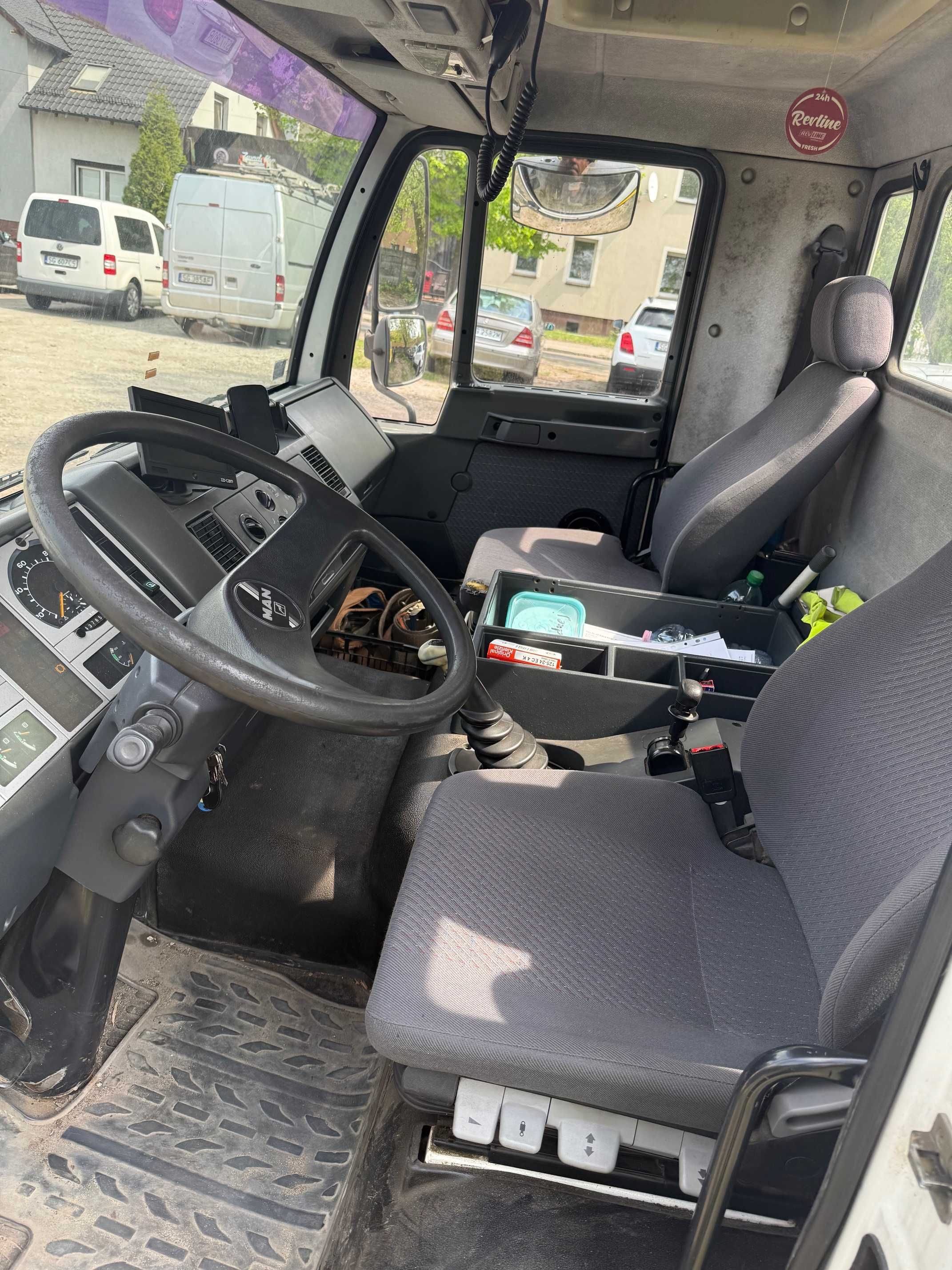 Auto Laweta Man Pomoc Drogowa do transportu maszyn DMC 8t