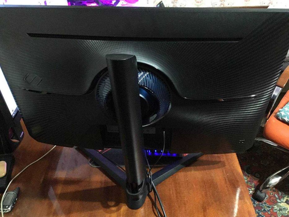 Продам монітор 27" Samsung Odyssey G4 S27BG400EI