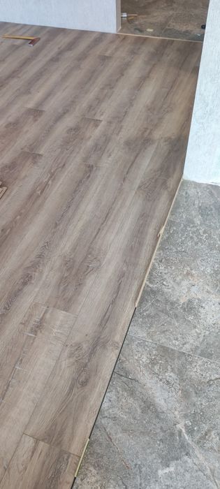 Укладка ламинат кварцвенил линолеум плинтус