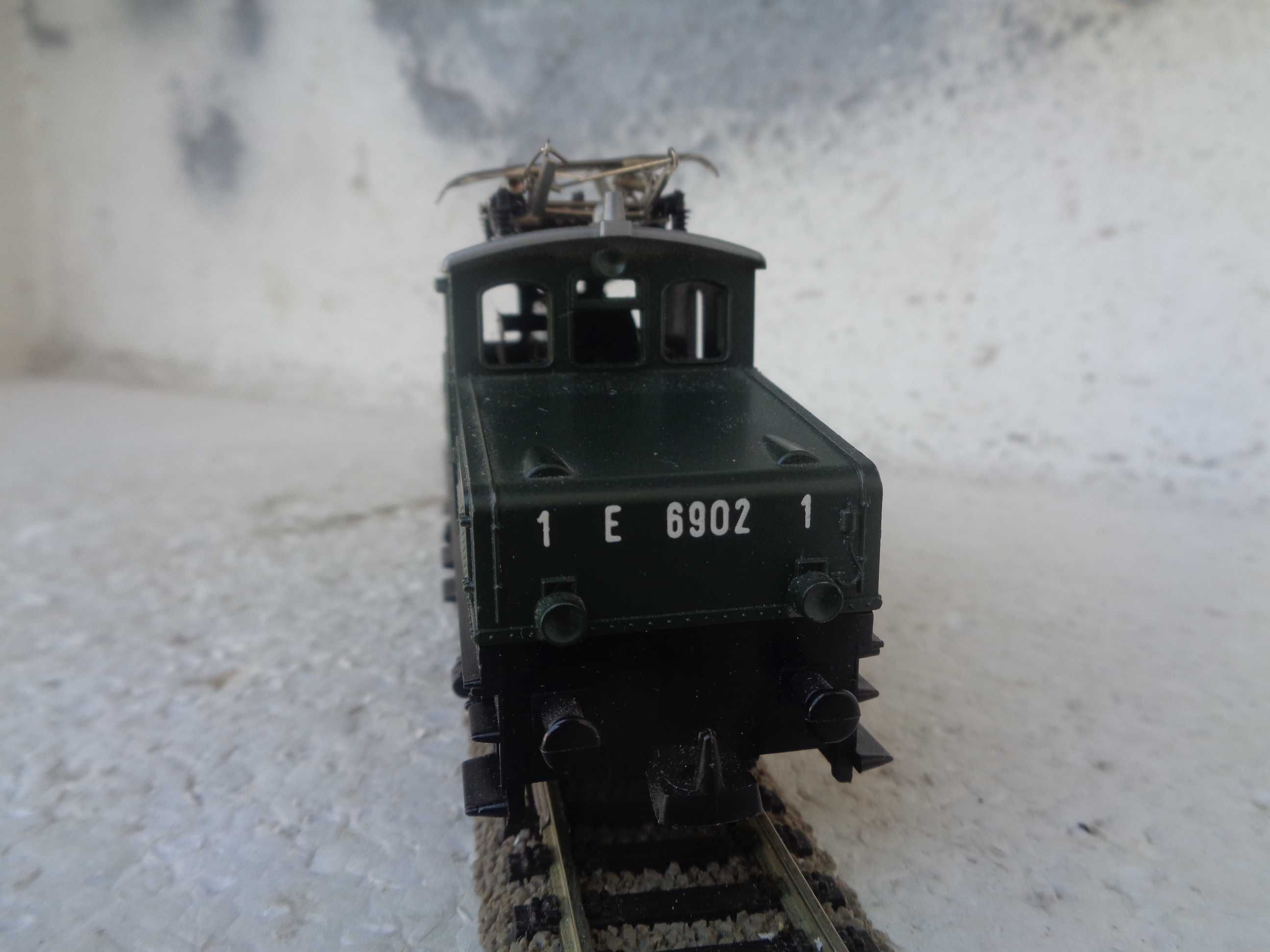 1:87 LIMA Locomotiva eletrica E 69 da DB comboio