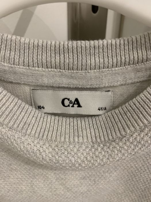Sweter chłopięcy beżowy C&A rozm. 104 jak Nowy