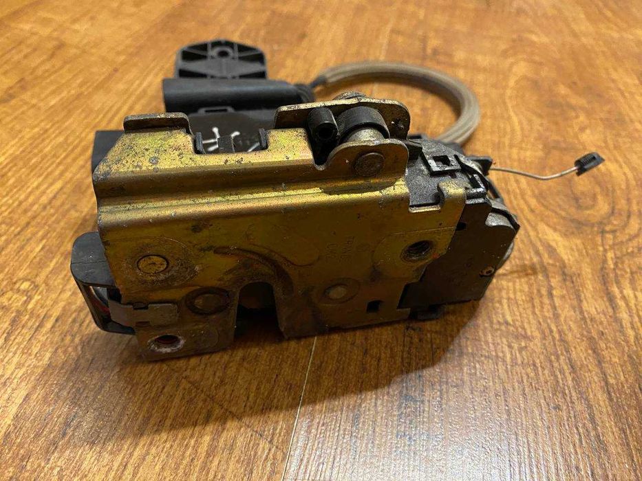 Замок двери Seat toledo 2 leon 1 2000гв