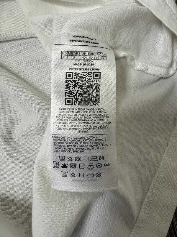 Guess  оригінал футболка молочний колір розмір: L