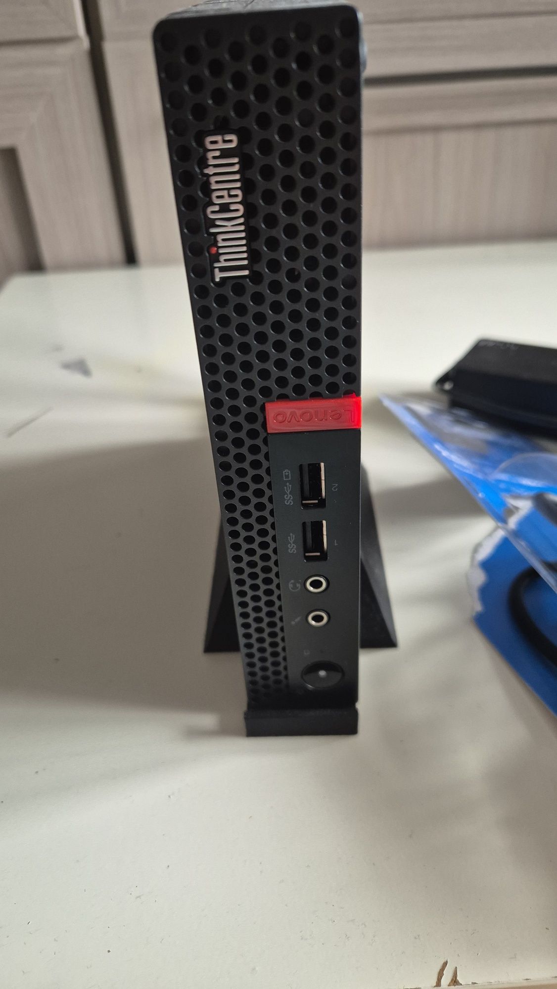Komputer Lenovo ThinkCenter M625q