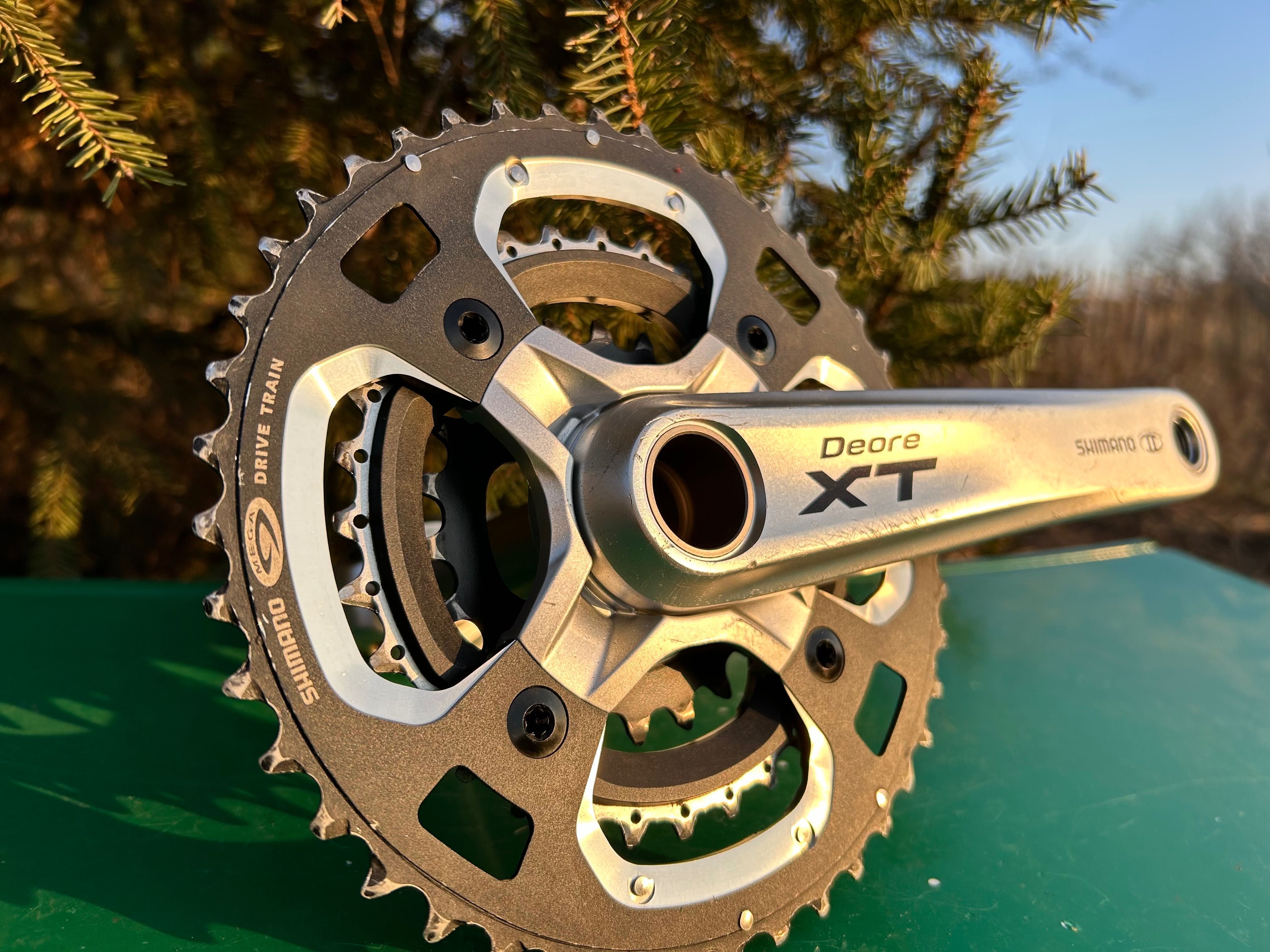 170 мм Шатуны, система Shimano Deore XT FC-M770