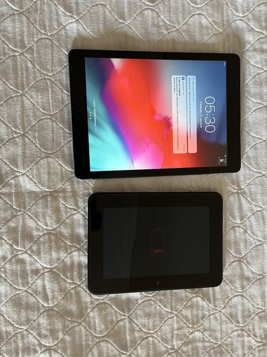 Ipad air 32 + amazon kindle