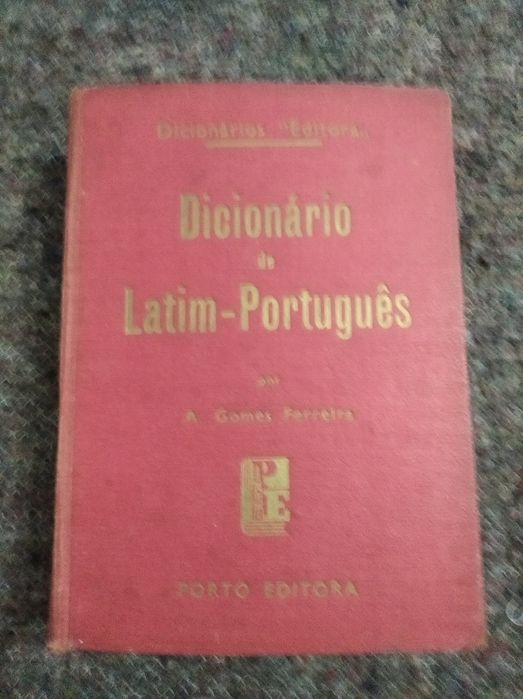 Dicionário Latim - Português