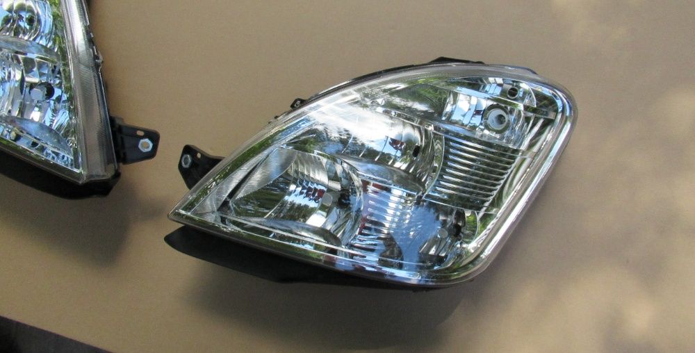 IVECO DAILY 2006 - lampa przednia lewa + prawa NOWE IDEALNE