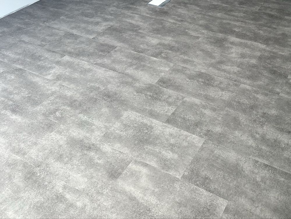 Panel winylowy LVT 3.9m2 w paczce