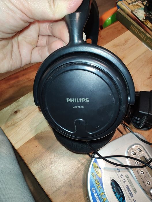 Discman Aiwa + słuchawki Philips + zasilacz Aiwa