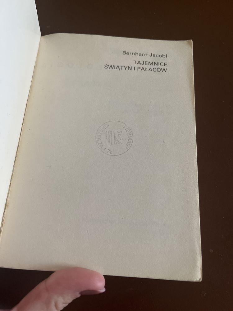 Tajemnice świątyń i pałaców, Bernhard Jacobi