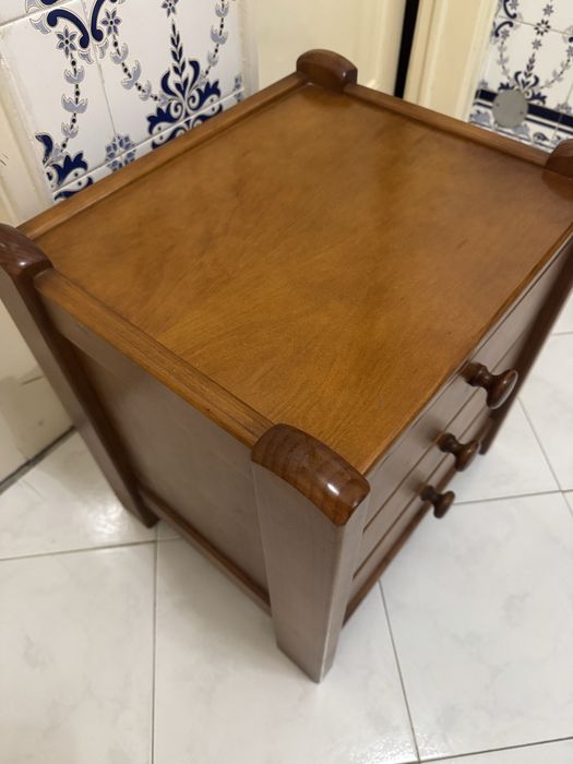 Mesa cabeceira madeira