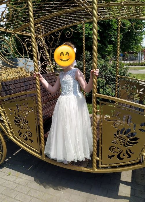 Красивое нарядное платье