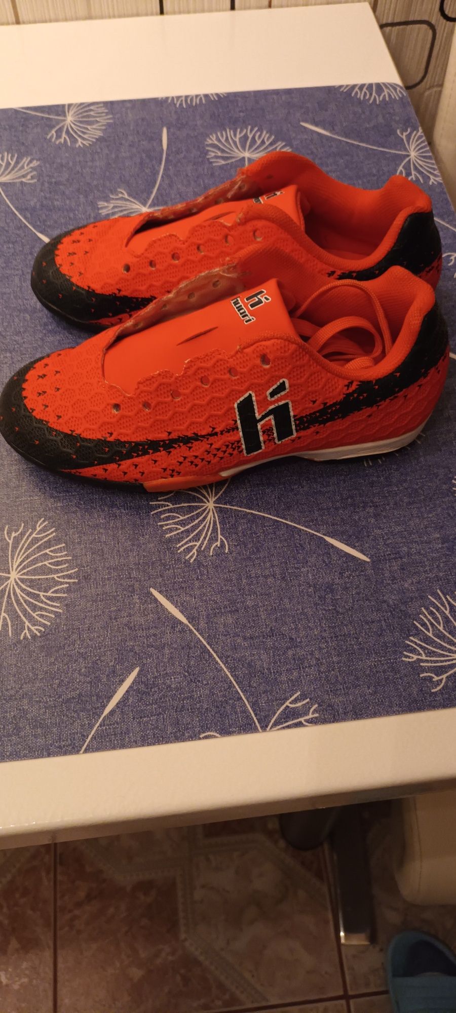 Sprzedam sportowe adidasy